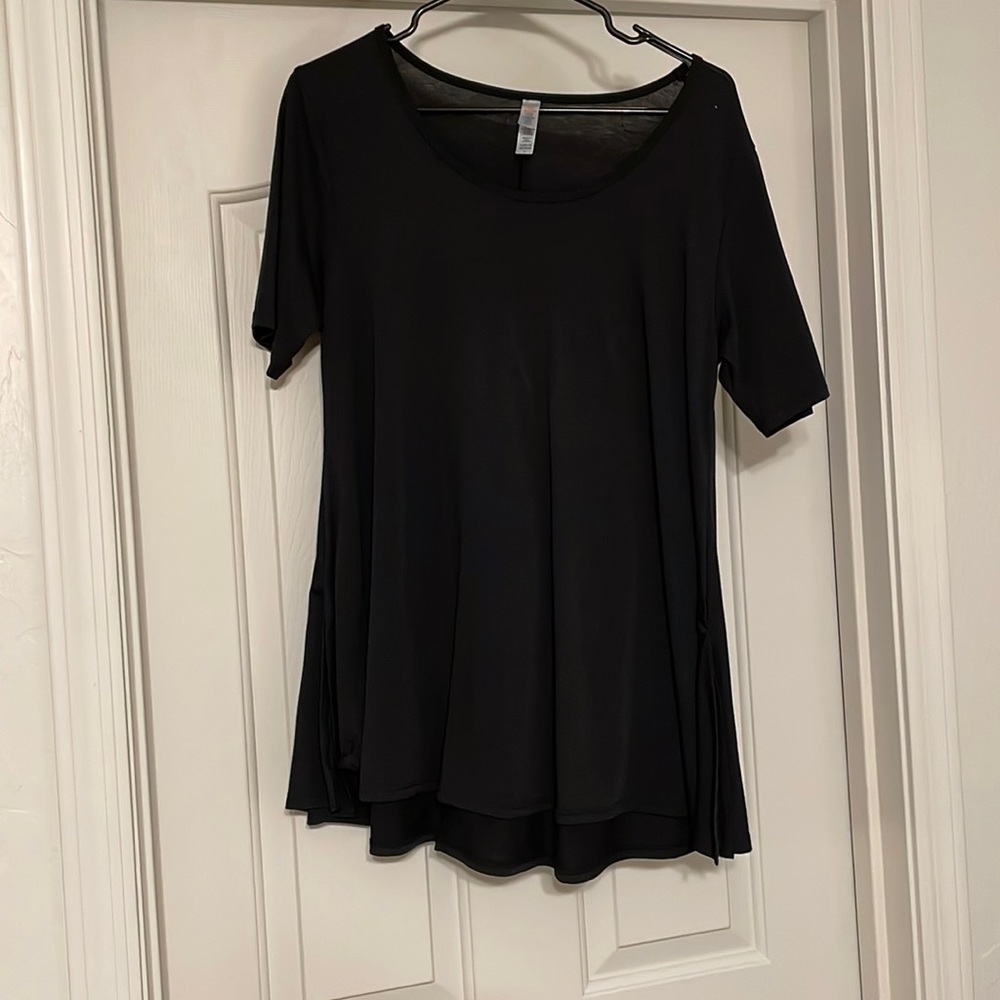 Black tee; like new